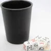 Dés poker avec gobelet