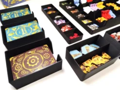 Insert compatible avec Wondrous Creatures et deux extensions