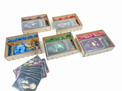Organisateur pour Wonderland's War (retail edition)