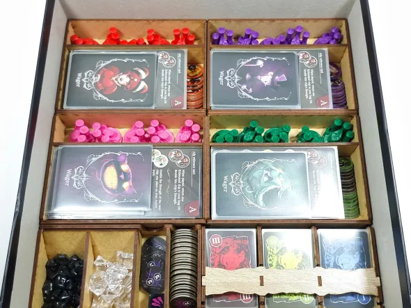 Organisateur pour Wonderland's War (retail edition)