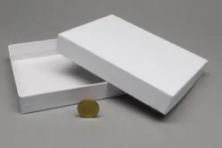 Petite Boîte Blanche Rectangulaire