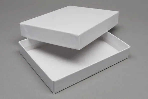 Petite Boîte Blanche Rectangulaire