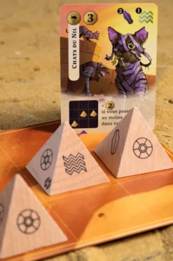 Pyramire