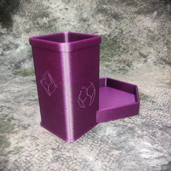 Tour à dés - couleur violet pailleté