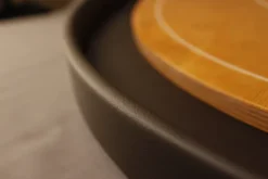 Woodestic Crokinole Tournament Set (Hêtre vapeur - Chocolat noir)